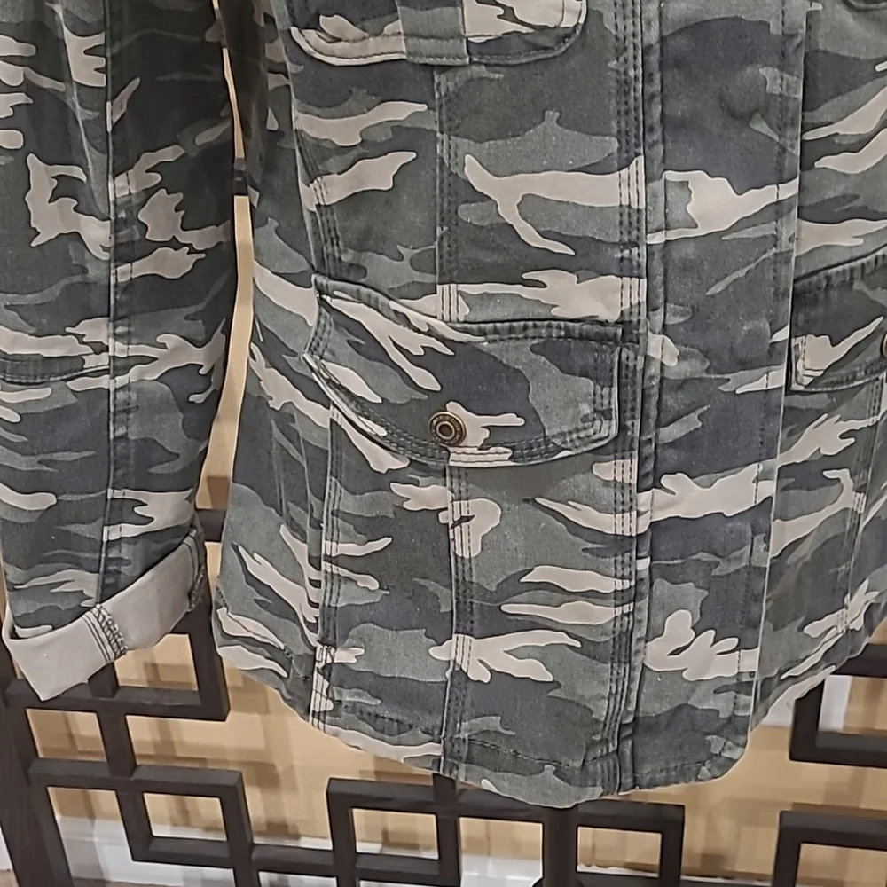Camo Jacket - Picture 3 of 8